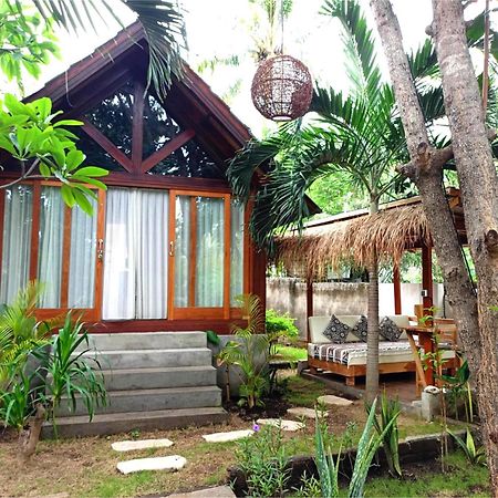Bintang Tiga Bungalows Gili Air Extérieur photo