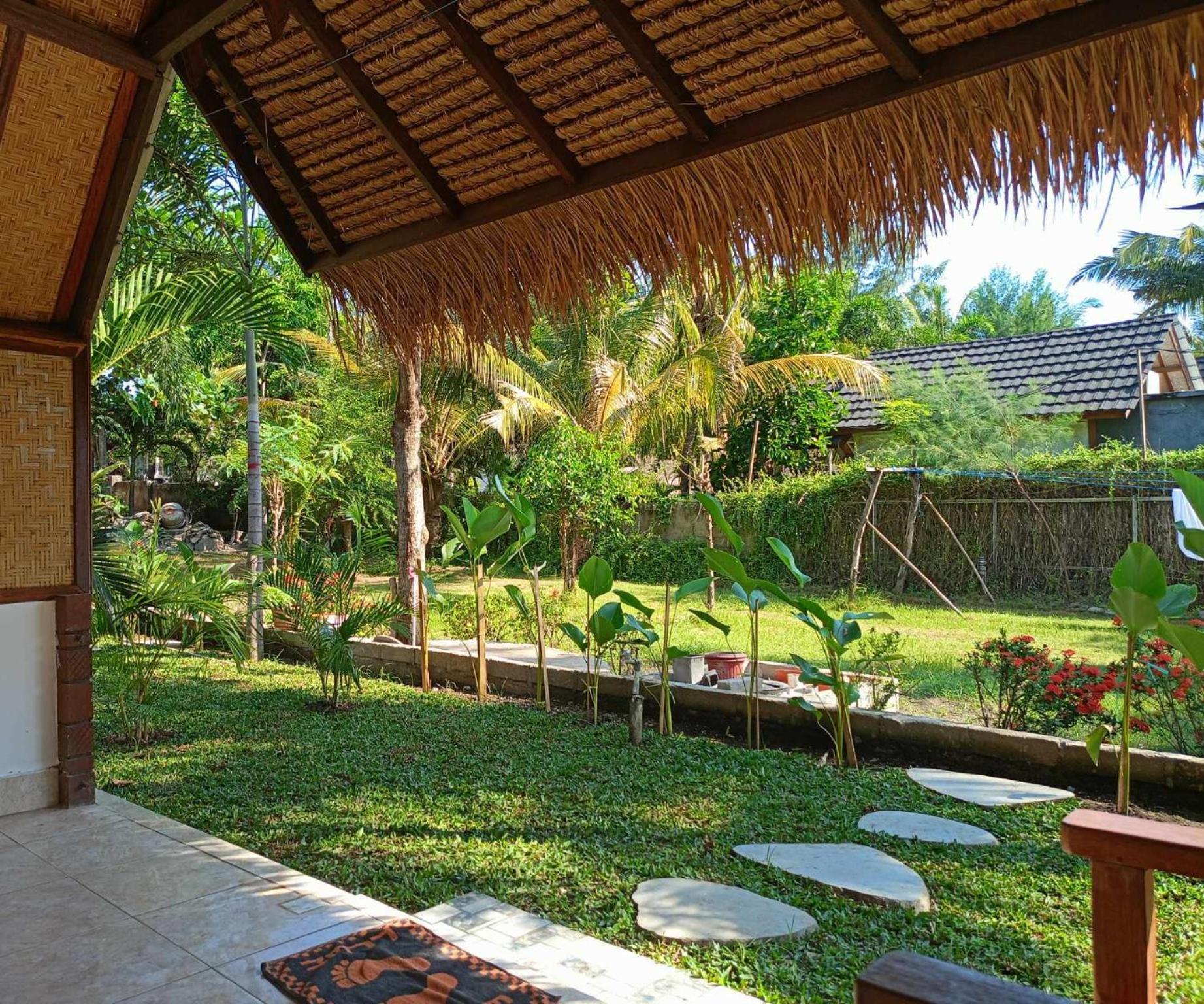 Bintang Tiga Bungalows Gili Air Extérieur photo