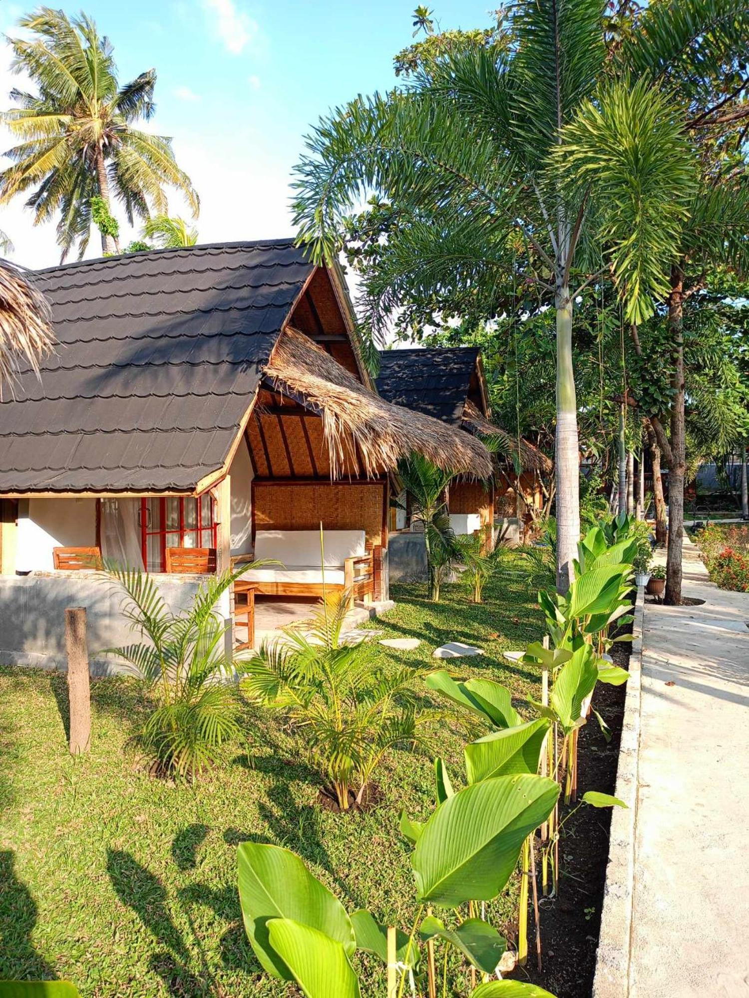 Bintang Tiga Bungalows Gili Air Extérieur photo