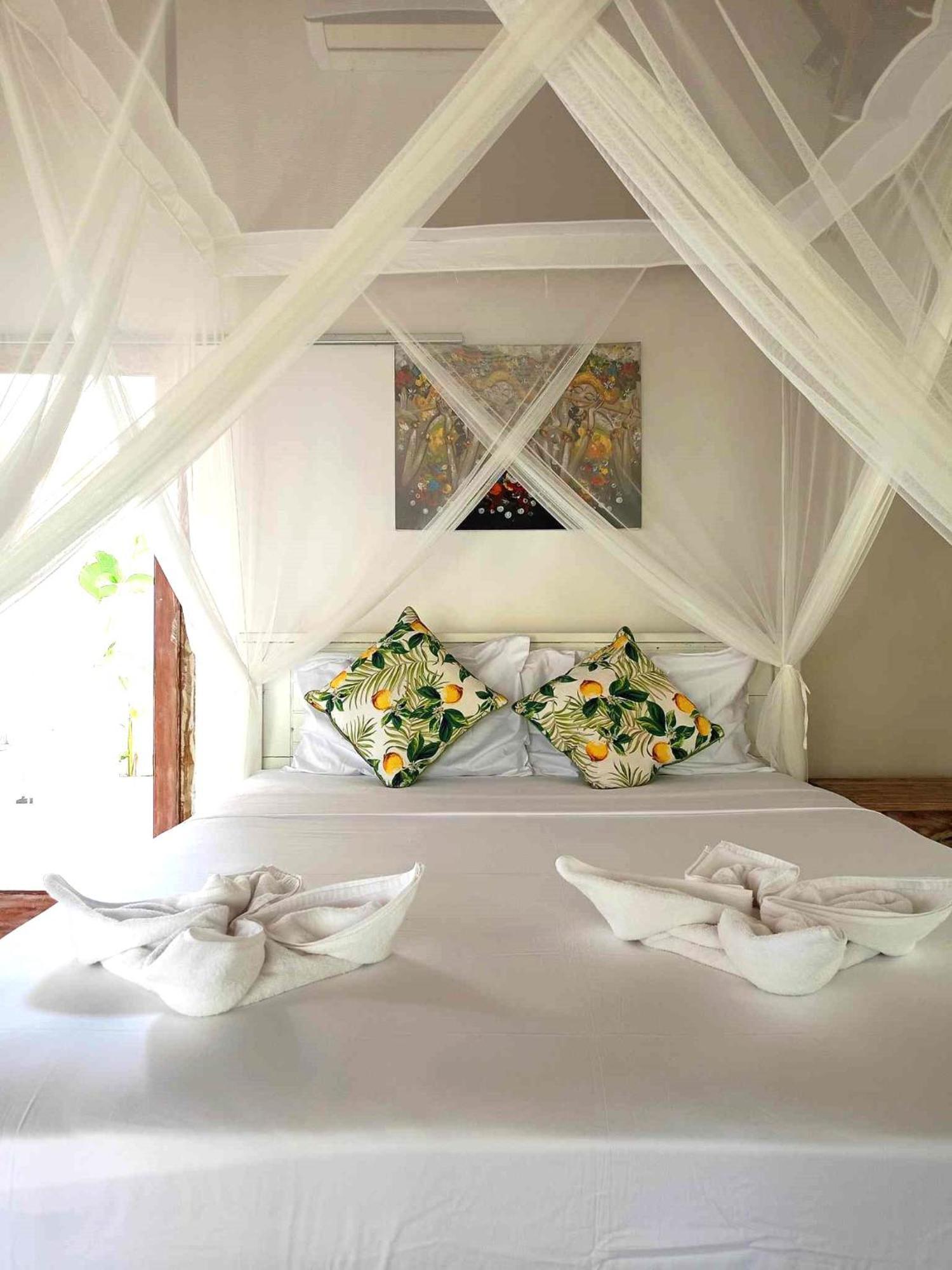 Bintang Tiga Bungalows Gili Air Extérieur photo