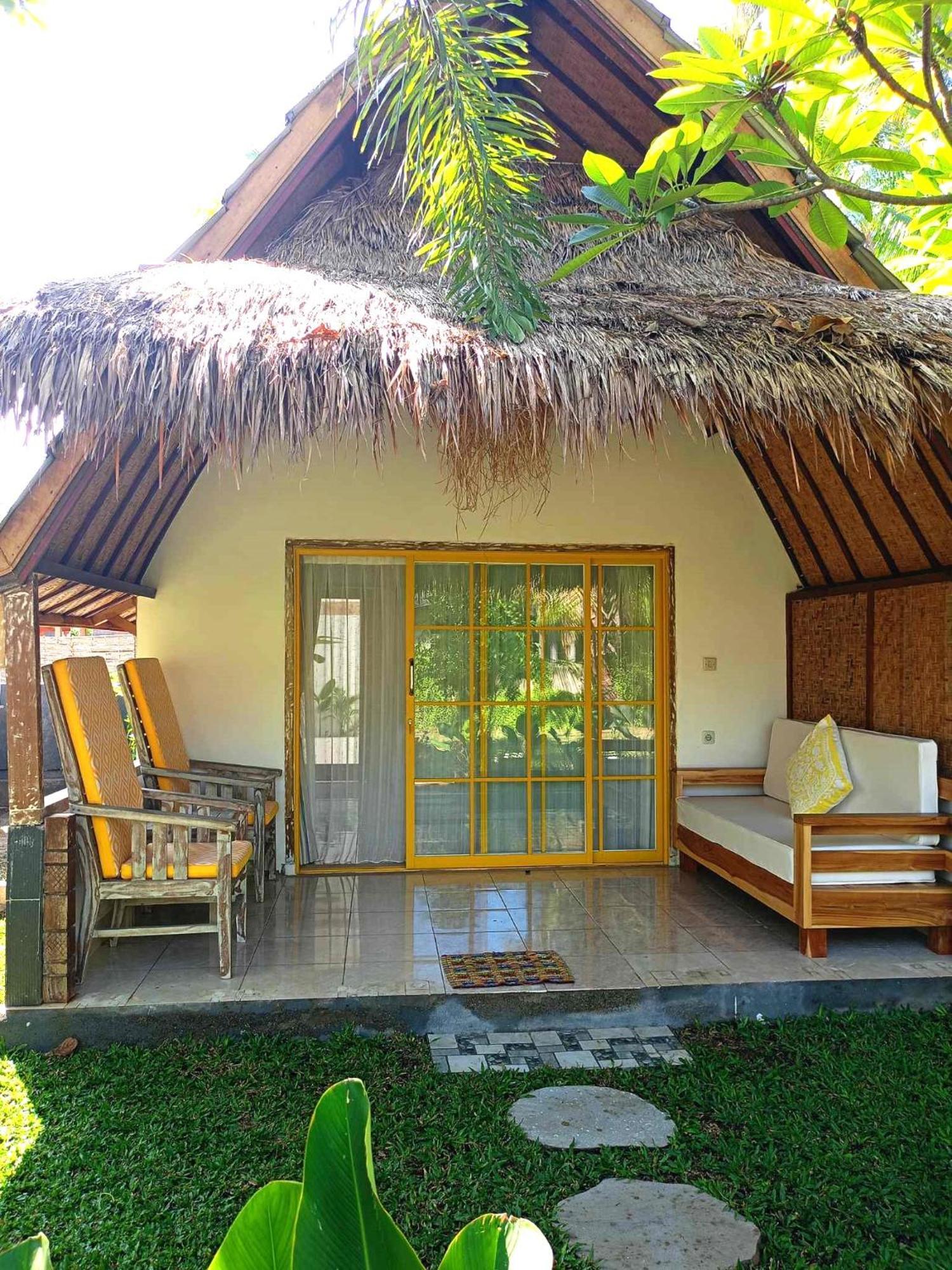 Bintang Tiga Bungalows Gili Air Extérieur photo