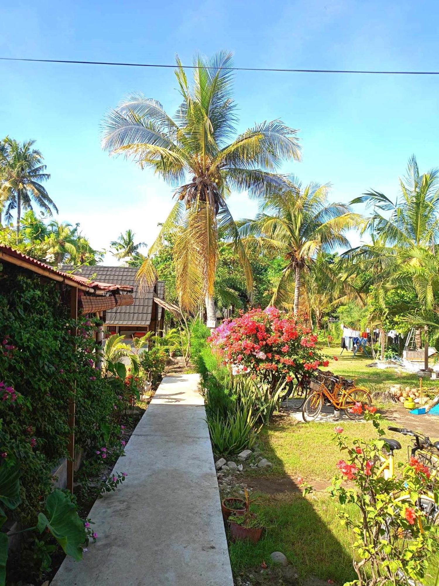 Bintang Tiga Bungalows Gili Air Extérieur photo