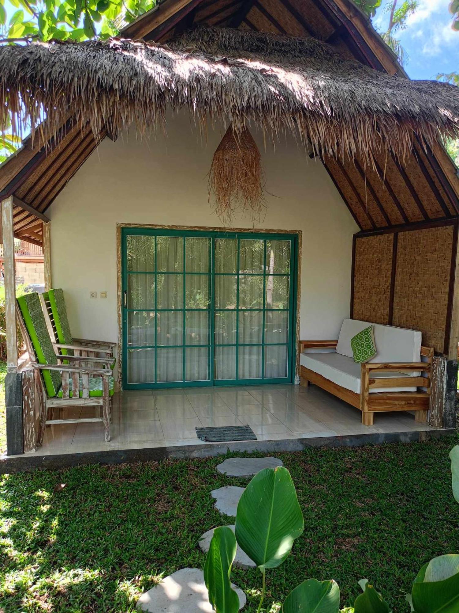 Bintang Tiga Bungalows Gili Air Extérieur photo