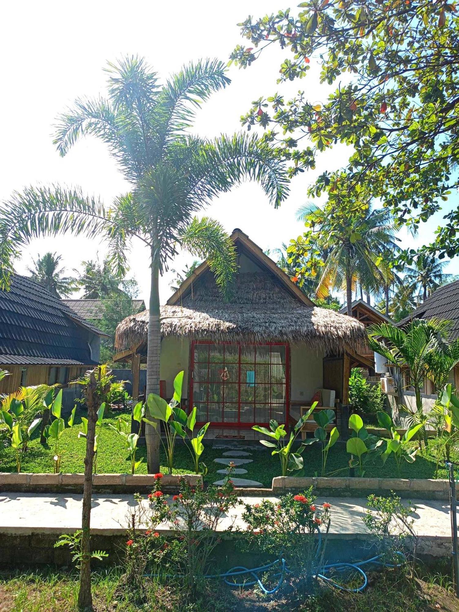 Bintang Tiga Bungalows Gili Air Extérieur photo