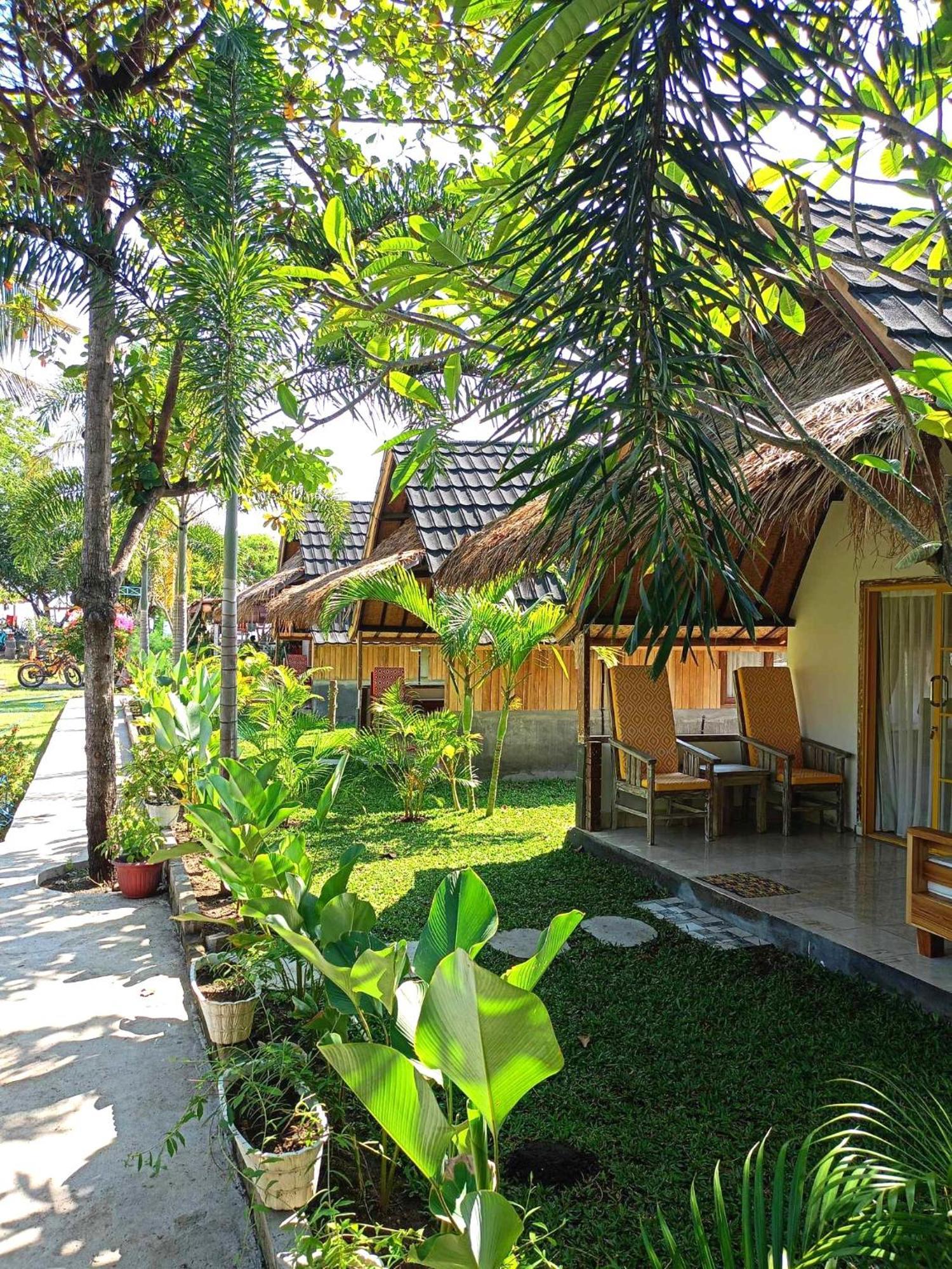 Bintang Tiga Bungalows Gili Air Extérieur photo