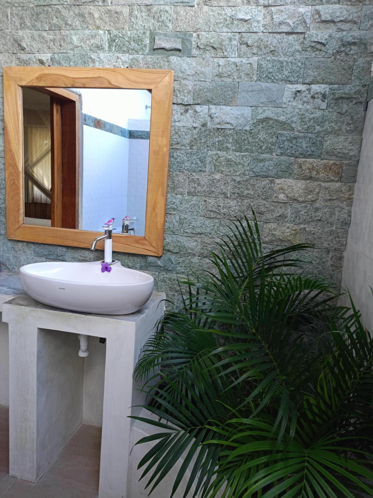 Bintang Tiga Bungalows Gili Air Extérieur photo