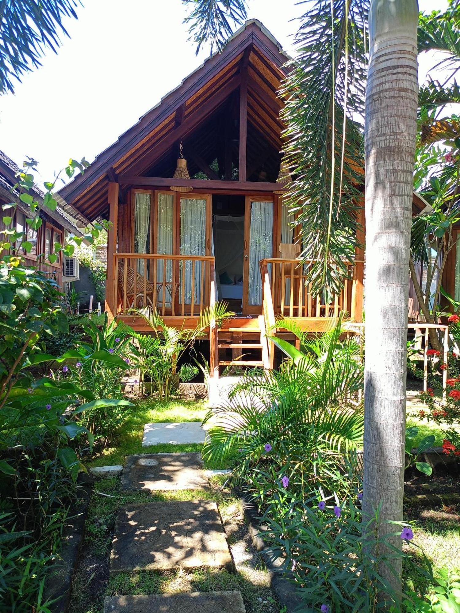Bintang Tiga Bungalows Gili Air Extérieur photo