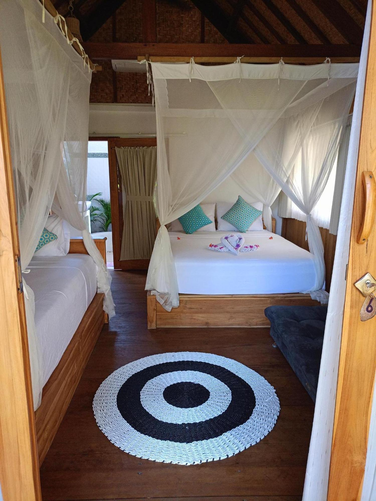 Bintang Tiga Bungalows Gili Air Extérieur photo